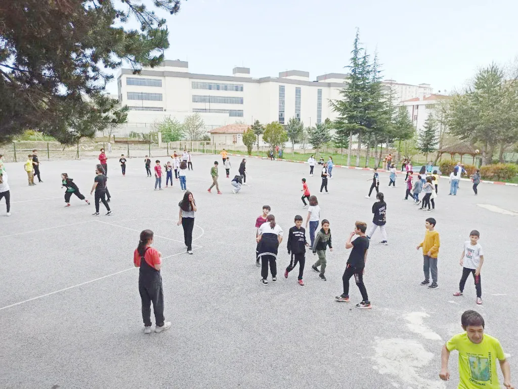 Bazı devlet okullarında kayıt için velilerden bağış adı altında para