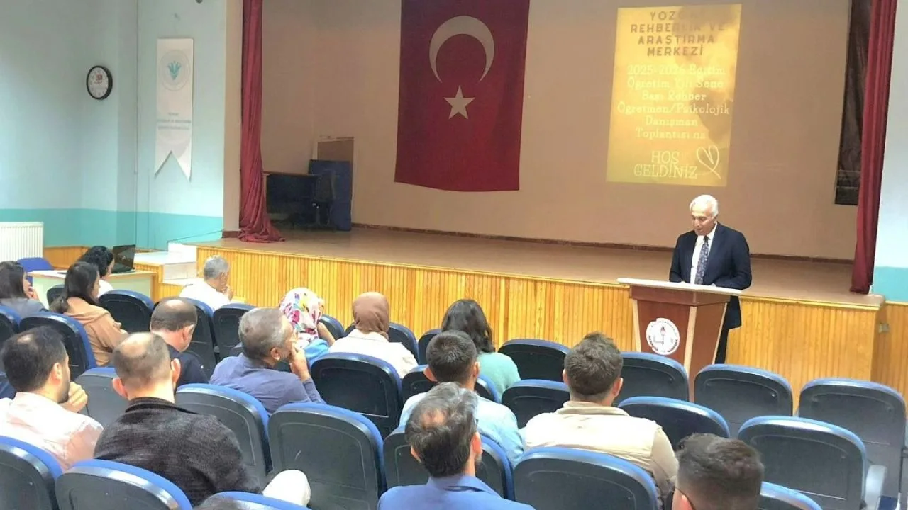 Yozgat’ta 2025-2026 eğitim yılı için rehberlik çalışmaları başladı. Yapılan toplantıda,