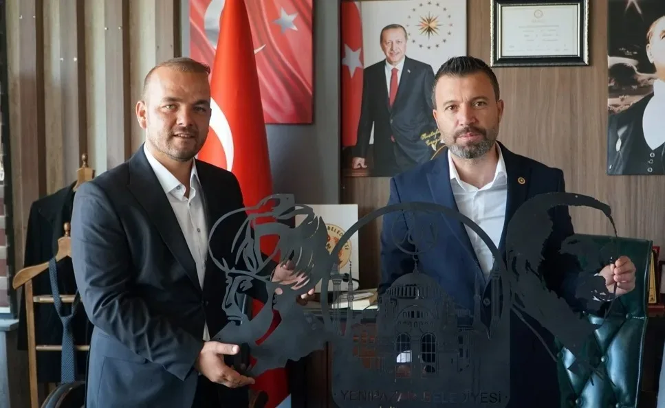 AK Parti Yozgat Milletvekili Süleyman Şahan, Yenipazar’da belediye başkanları ve