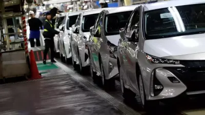 Otomotiv devi Toyota, gösterge paneli ekranında hız ve fren sistemi