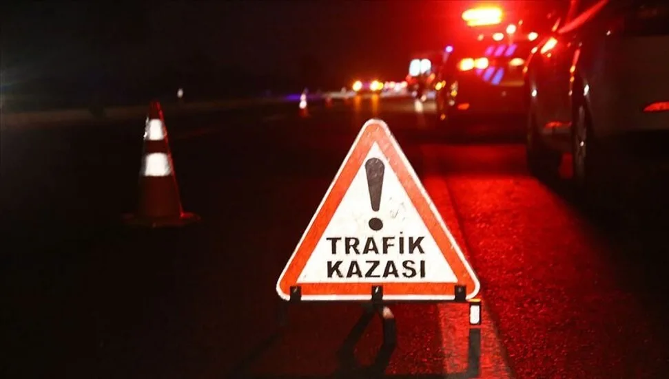 Yozgat’ın Yerköy ilçesinde meydana gelen trafik kazasında, hafif ticari aracın