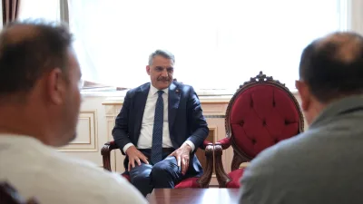 Yozgat Valiliği’nde düzenlenen halk görüşmeleriyle vatandaşlar, taleplerini birebir ileterek çözüm