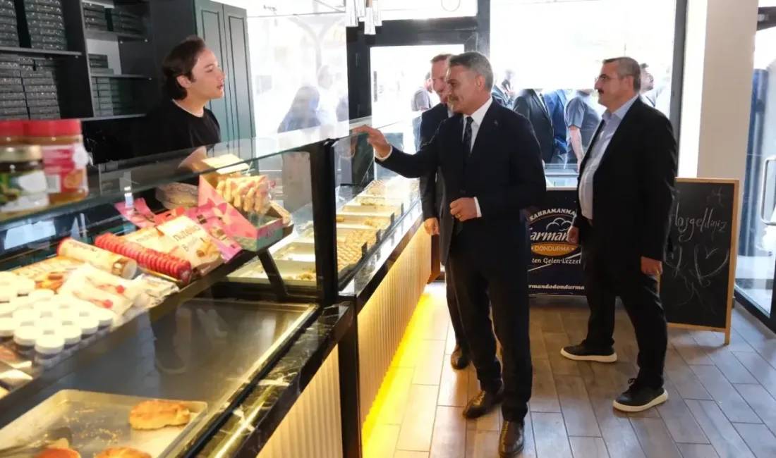 Yozgat Valisi Mehmet Ali Özkan, Boğazlıyan ilçesine gerçekleştirdiği ziyaretinde esnaflarla