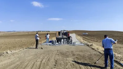 Yeniyer Belediye Başkanı Hacıbekir Bölükbaşı, Ahmetfakılı ve Karakız mahalleleri arasındaki