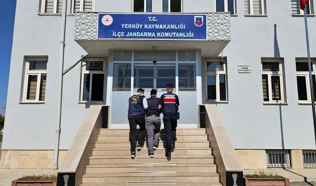 Yozgat’ta jandarma ekiplerince aranan şahıslara yönelik yürütülen çalışmalar kapsamında, farklı