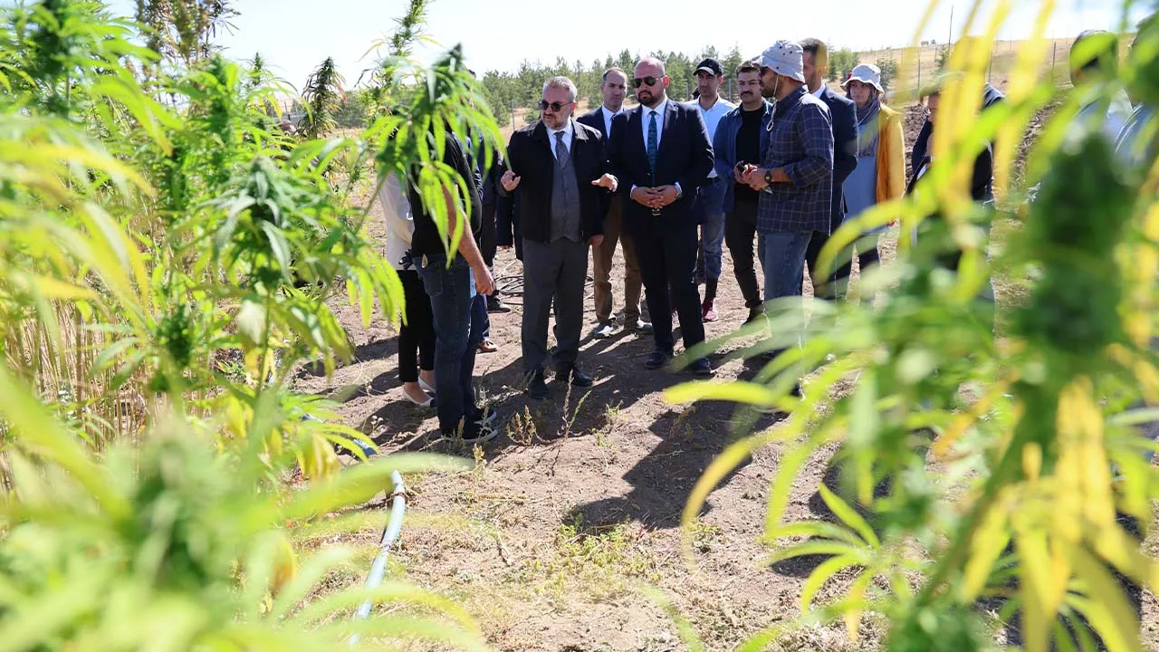 Yozgat Bozok Üniversitesi Rektörü Prof. Dr. Evren Yaşar, Boğazlıyan’da gerçekleştirilen