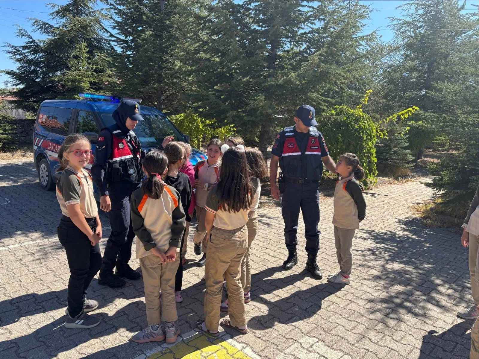 Yozgat İl Jandarma Komutanlığı, Boğazlıyan ve Kadışehri ilçelerinde ilkokul ve