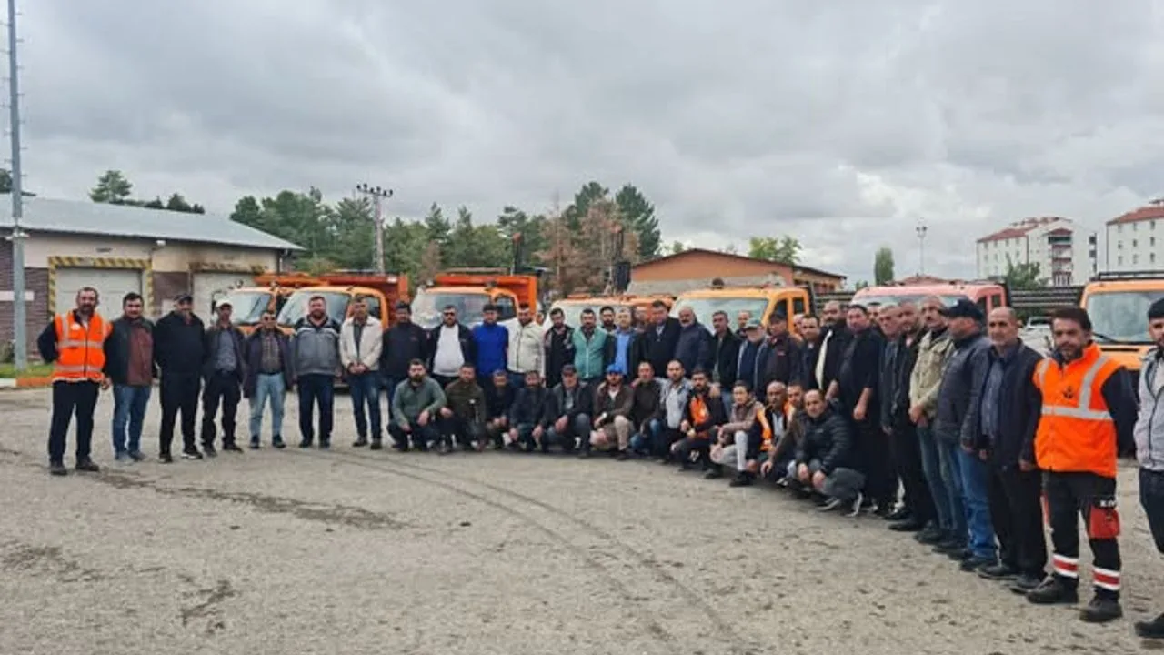 Yozgat’ta, 45 karayolları işçisi, düşük ücretler ve hak kayıpları nedeniyle