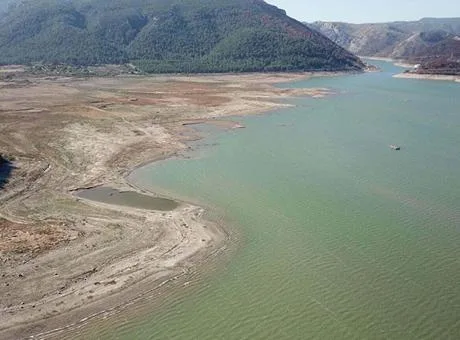 İzmir'de su kesintileri, 13 ilçede belirli tarihlerde planlı olarak uygulanmaya