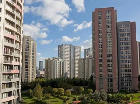 Yaz aylarıyla birlikte konut alımında artan kredi kullanımı dikkat çekiyor.