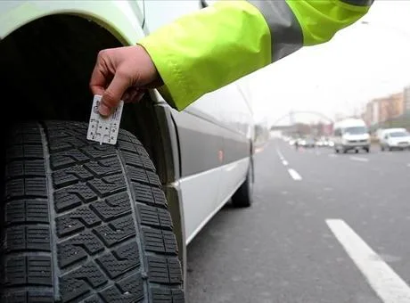 Ulaştırma ve Altyapı Bakanı Abdulkadir Uraloğlu, zorunlu kış lastiği uygulama