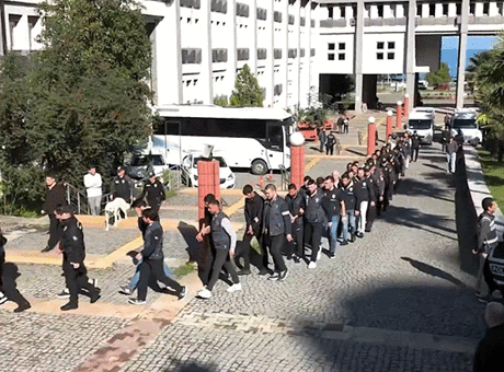 İçişleri Bakanı Ali Yerlikaya, 37 ilde gerçekleştirilen operasyonlar sonucunda, son