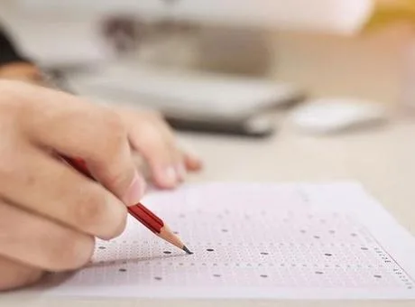 ÖSYM, 2025-Yükseköğretim Kurumları Sınavı (YKS) ek yerleştirme sonuçlarının açıklandığını duyurdu.