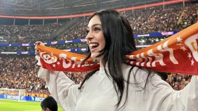 Galatasaray ve Liverpool Taraftarları Arasında Sosyal Medya Tartışması Galatasaray ile
