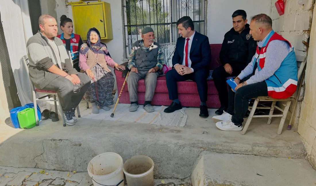 Çiçekdağı Kaymakamı Görmüş’ten yaşlı çifte anlamlı ziyaret Çiçekdağı Kaymakamı Murat Görmüş, ilçede ikamet eden Hüseyin ve Selver