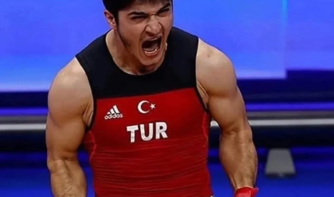 Yerköylü Halterci Muhammed Furkan Özbek, Dünya Halter Şampiyonası’nda Altın Madalya Kazandı Yerköy'lü halterci Muhammed Furkan Özbek, Norveç'te düzenlenen Dünya Halter Şampiyonası'nda