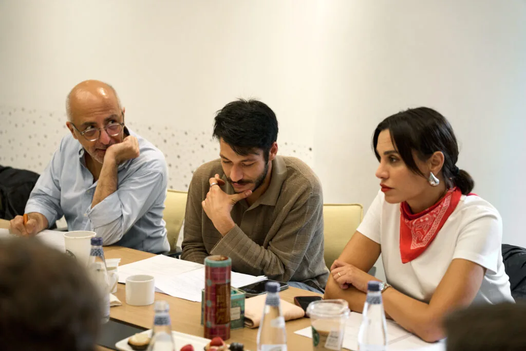 Fora Oyunu: Şerif Erol ve Şenay Gürler İle Heyecan Dolu