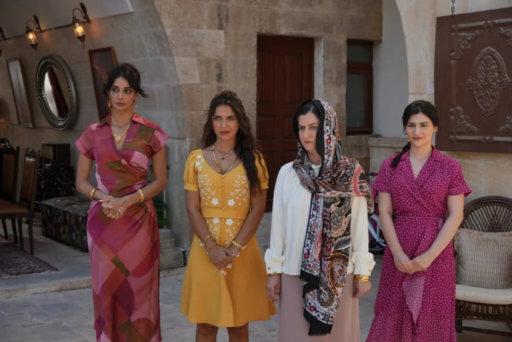 Halef Köklerin Çağrısı Dizisi Reytinglerde Zirvede! Urfa’da çekilen NOW’ın dizisi