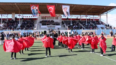 Yerköy’de Cumhuriyet’in 102. yılı büyük bir coşkuyla kutlandı. Yerköy Şehir