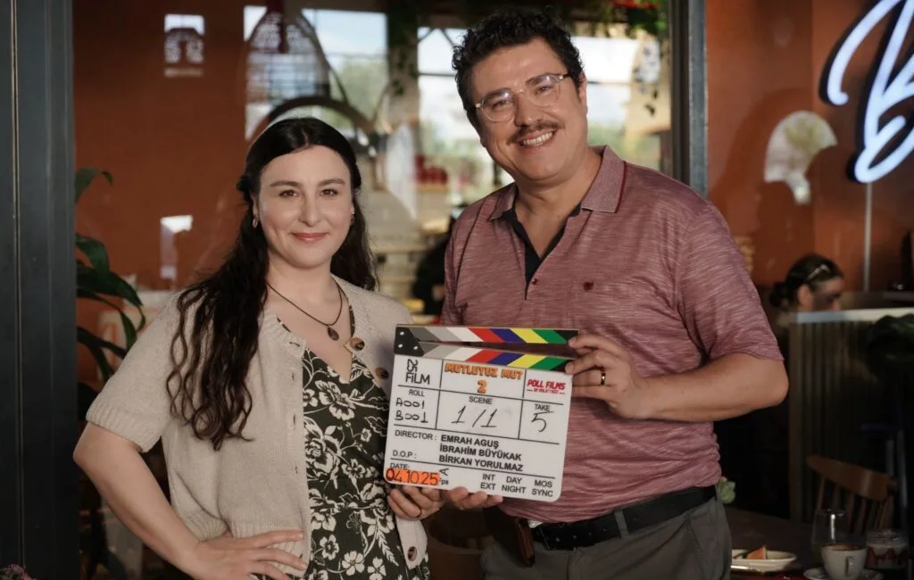 “Mutluyuz 2” Filminin Çekimleri Başladı! İbrahim Büyükak ve Yasemin Sakallıoğlu’nun
