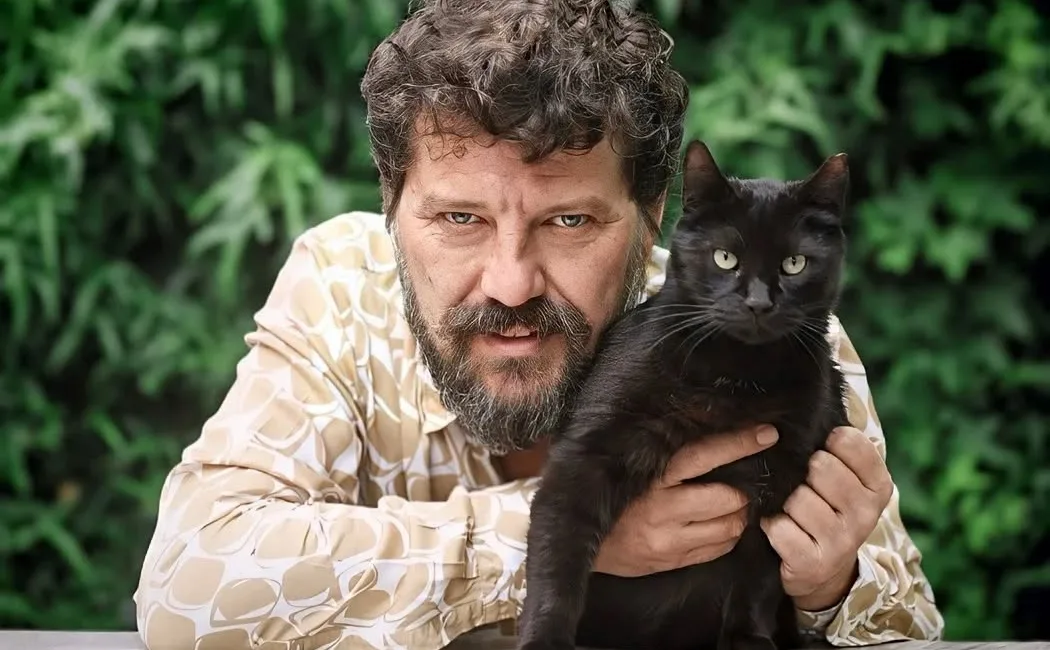 İlker Aksum, “Mutluyuz 2” Filminin Kadrosuna Katıldı Ünlü oyuncu İlker