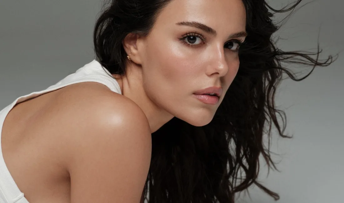 Özgü Kaya, Victoria’s Secret Fashion Show 2025’e Katılacak! Moda dünyasının