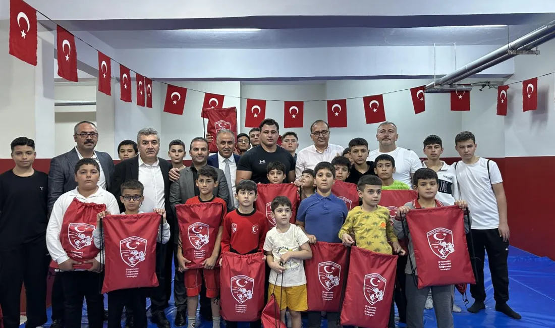 Avrupa ve Dünya Şampiyonu, Olimpiyat ikincisi milli sporcu Rıza Kayaalp