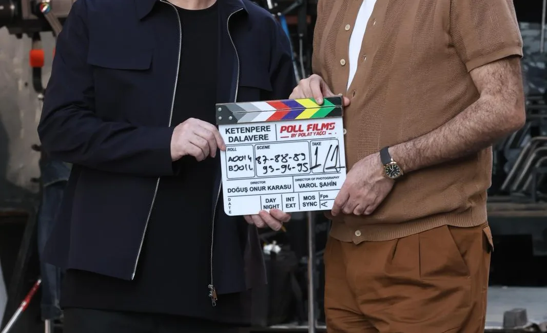 İstanbul’da Yılbaşı Kutlamaları Coşkuyla Başladı İstanbul’da yılbaşı kutlamaları büyük bir