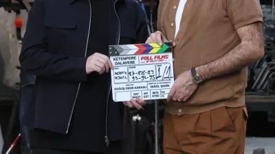 İstanbul’da Yılbaşı Kutlamaları Coşkuyla Başladı İstanbul’da yılbaşı kutlamaları büyük bir