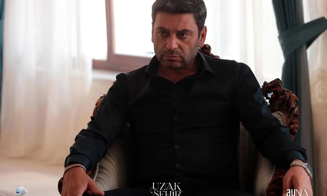 Uzak Şehir Dizisinde Boran Albora Karakteriyle Burç Kümbetlioğlu Rol Almaya