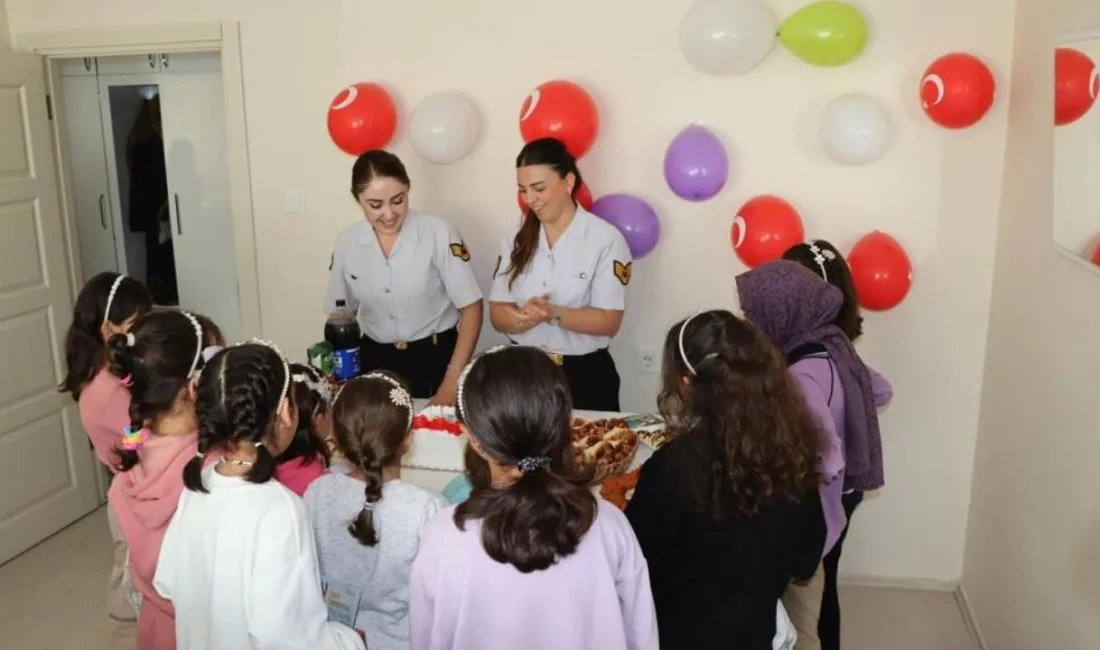 Yozgat İl Jandarma Komutanlığı, 11 Ekim Dünya Kız Çocukları Günü'nde,