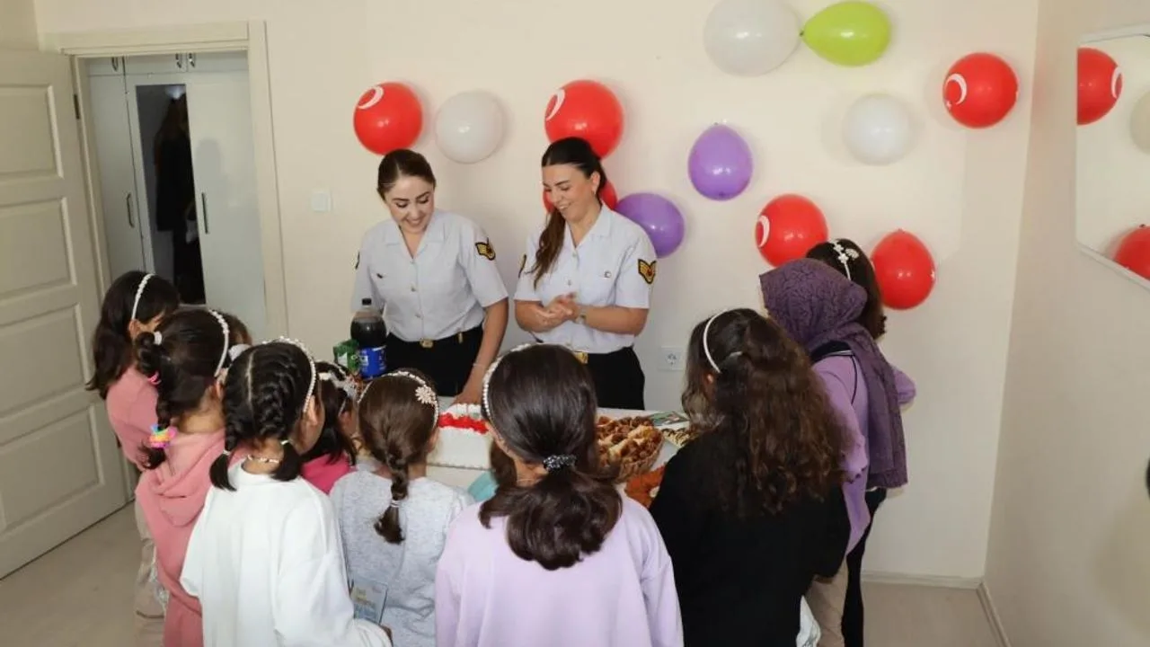 Yozgat İl Jandarma Komutanlığı, 11 Ekim Dünya Kız Çocukları Günü'nde,