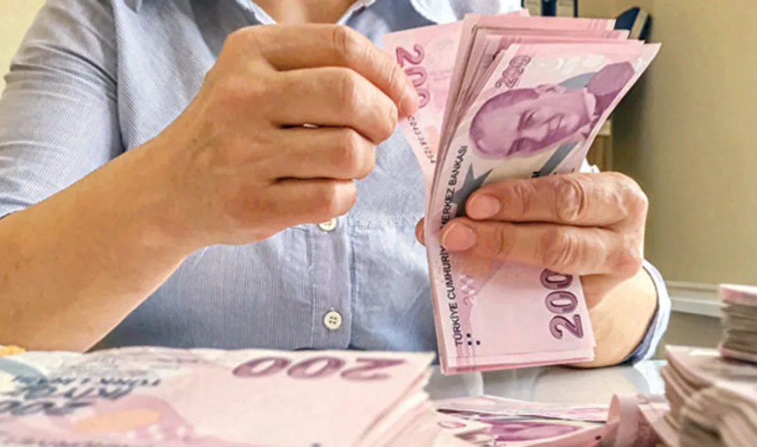 Asgari Ücret için geri sayım başladı: En az 28 bin 404 TL olacak! Ocak ayında uygulanacak yeni asgari ücretin belirlenmesi için çalışmalar sürüyor.