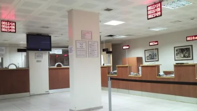 Halkbank, 14 milyon emekliye 30.000 TL ek kredi imkanı sunuyor.