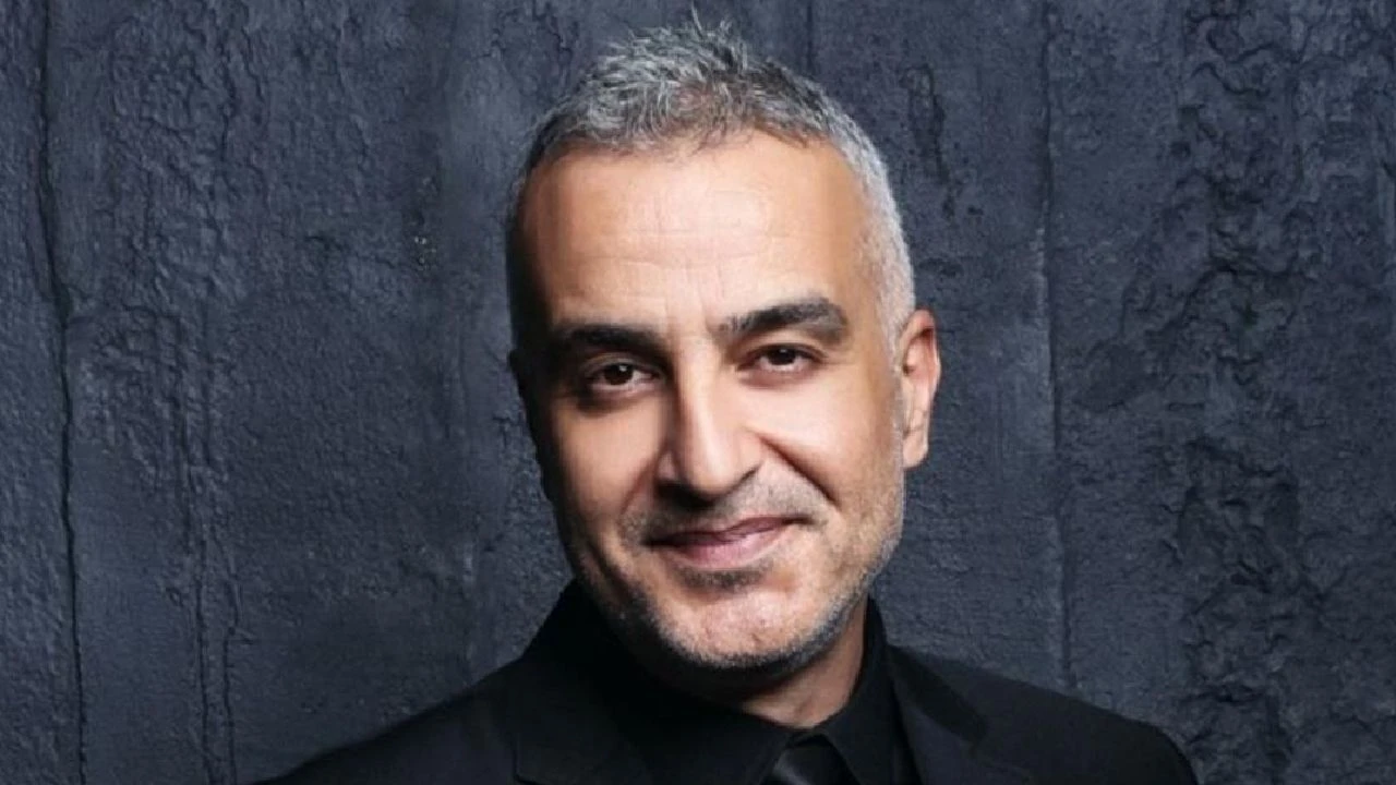 4 Haziran 1975'te Almanya'nın Bielefeld şehrinde doğan Bekir Develi, Türk