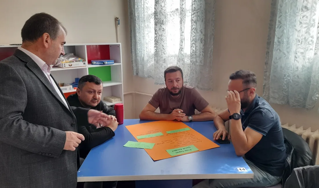 Yozgatlı Akademisyen Prof. Dr. Mustafa Böyükata, Çankırı’da Eğitim Verdi Yozgat Bozok Üniversitesi öğretim üyesi Prof. Dr. Mustafa Böyükata, Çankırı'da