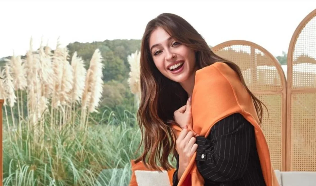 Ünlü oyuncu Cemre Baysel ile rapçi Blok3'ün ilişkisi sona erdi.