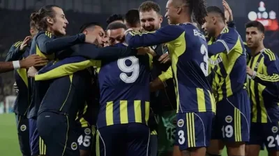UEFA Avrupa Ligi 2. hafta maçında Fenerbahçe, Kerem Aktürkoğlu'nun iki