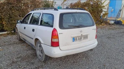 Sorgun'da yapılan yol kontrolü sırasında hacizli ve aranan iki araç,