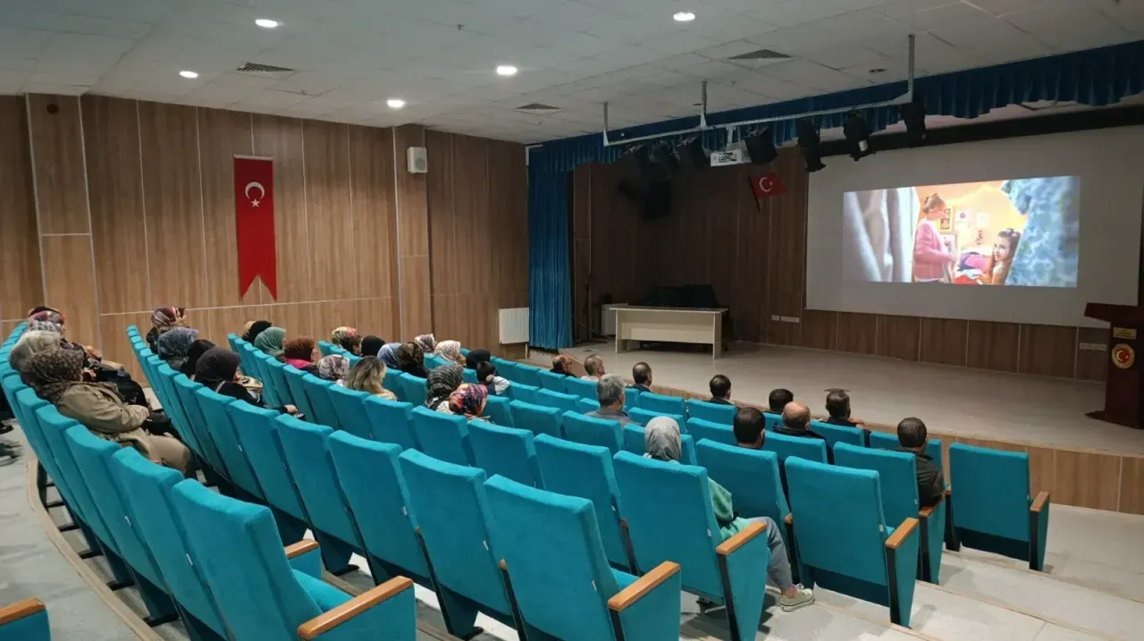 Çekerek İlçe Milli Eğitim Müdürü Zeki Akkan, Akbay İlkokulu’nda düzenlenen