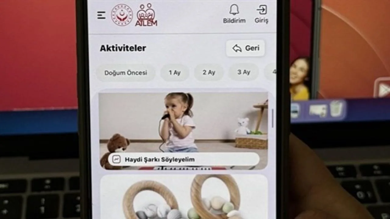 Aile ve Sosyal Hizmetler Bakanlığı tarafından hayata geçirilen "İlk Öğretmenim