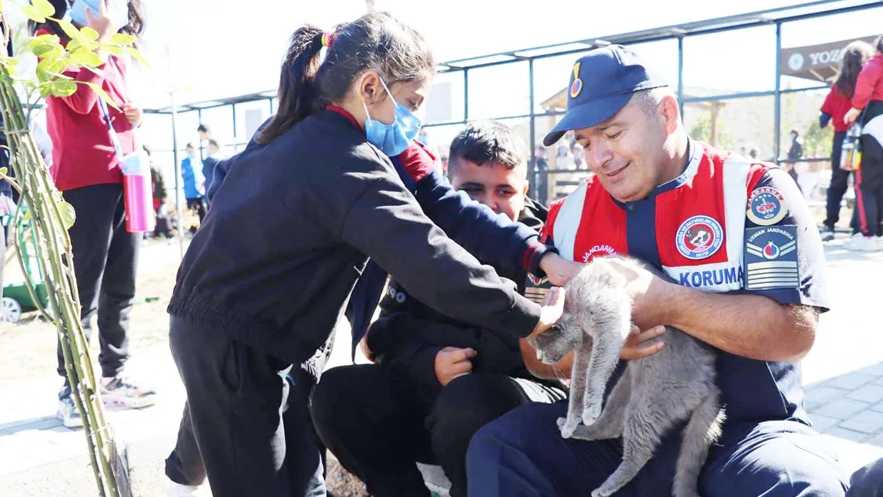 Yozgat’ta 4 Ekim Hayvanları Koruma Günü kapsamında, Çevre Doğa ve