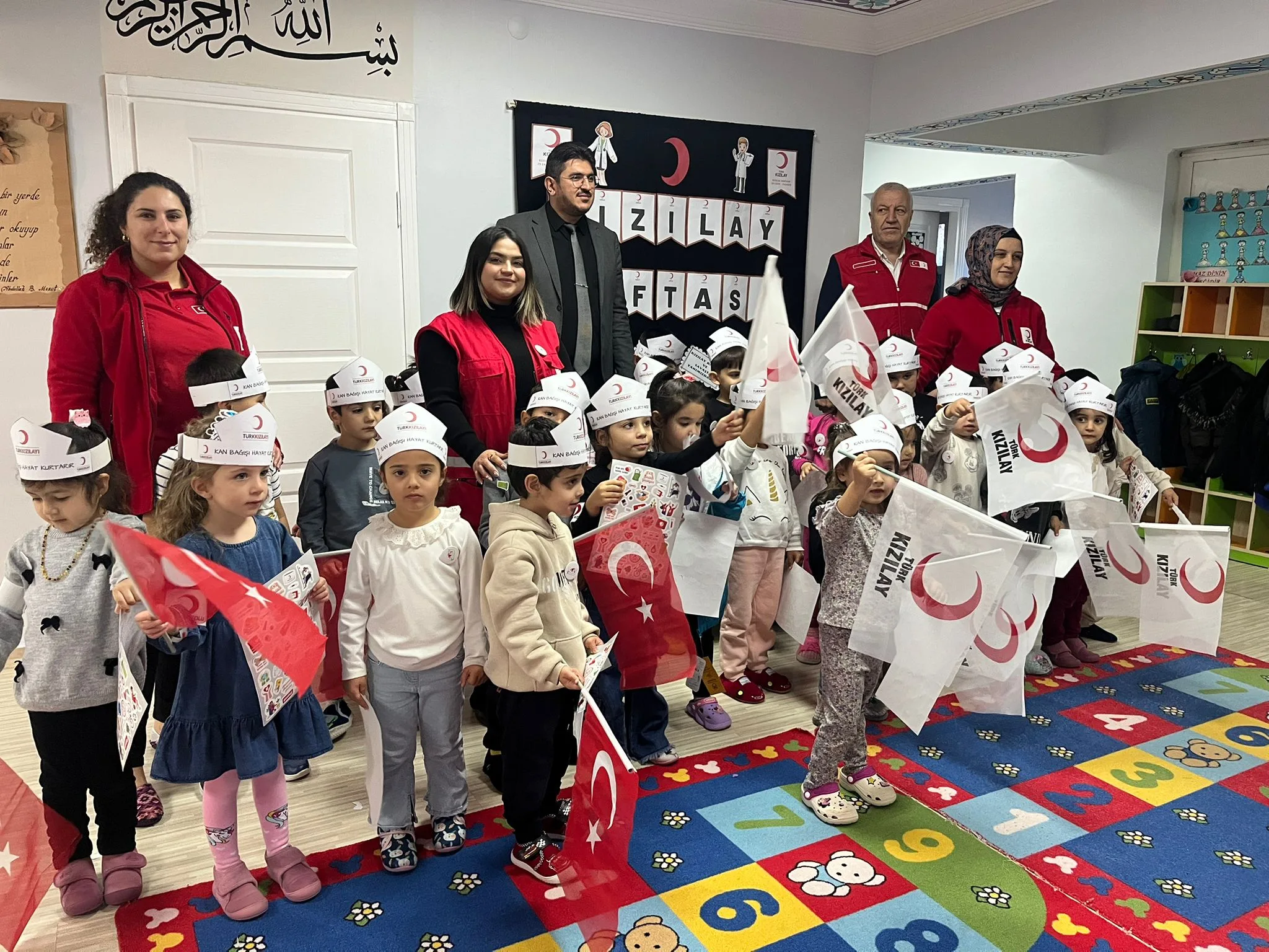 Türk Kızılay Yerköy İlçe Başkanı Yaşar Altındaş, Kızılay Haftası kapsamında