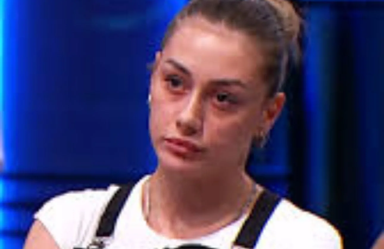 MasterChef Türkiye yarışmasında yedeklerden ana kadroya girmek için hünerlerini sergileyen