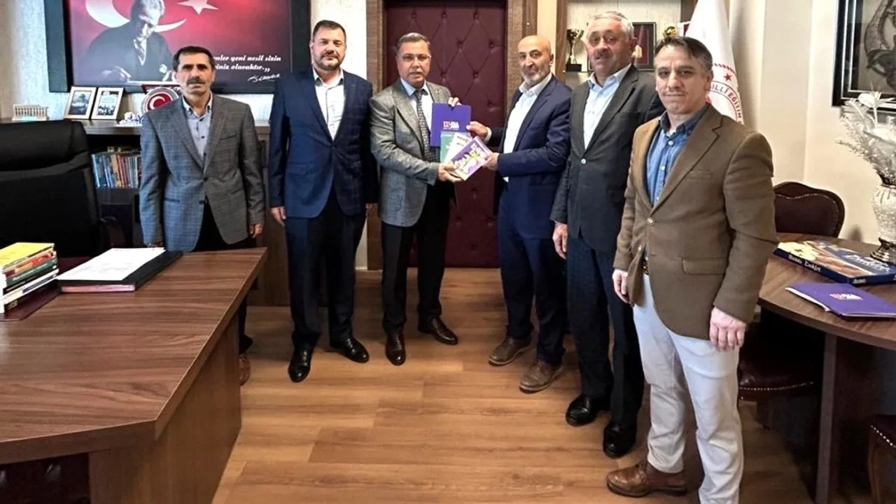 İlim Kültür ve Sanat Vakfı (İLKSAV) tarafından düzenlenen 13. Ufka