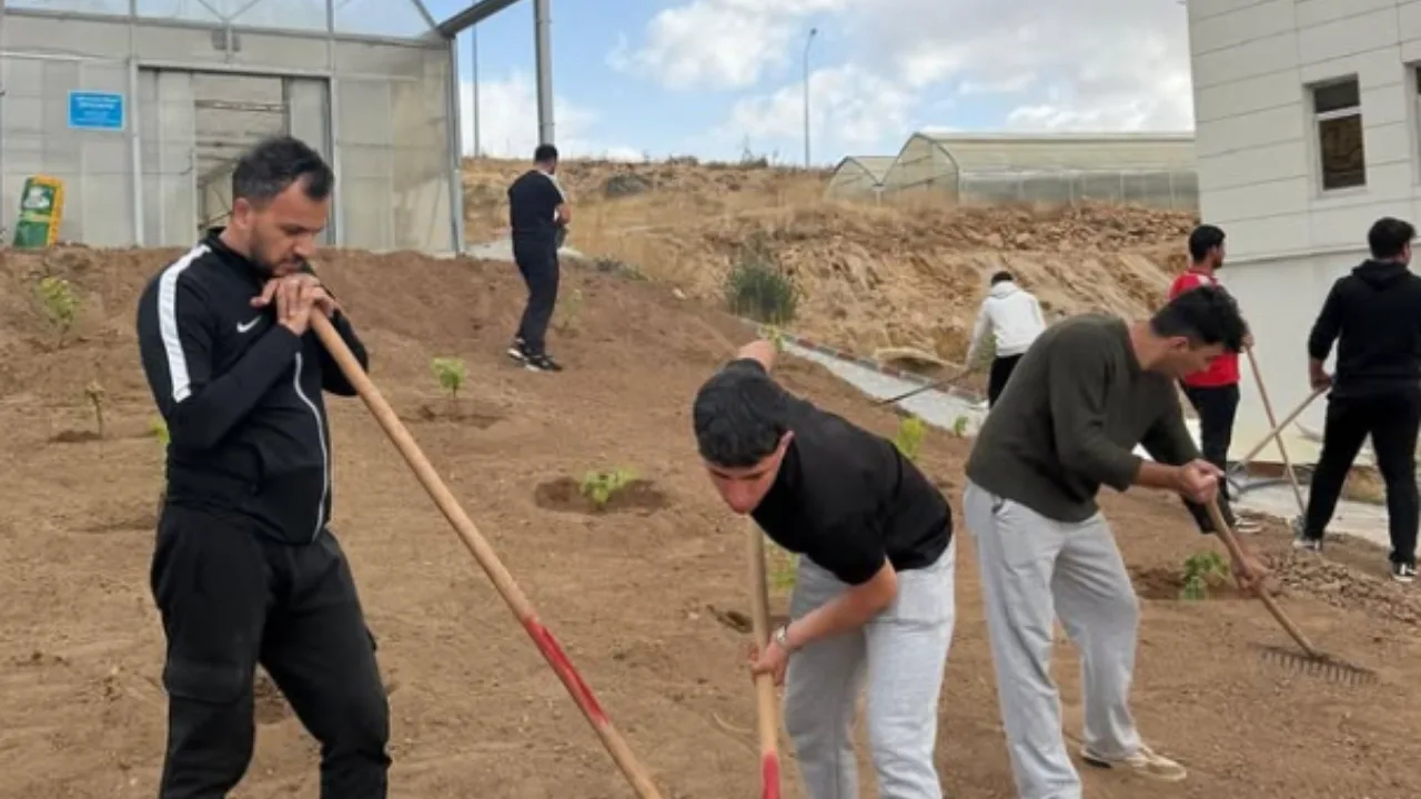 Yozgat Bozok Üniversitesi Ziraat Fakültesi öğrencileri, Mesleki Uygulama dersi kapsamındaki