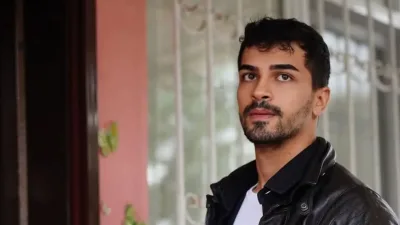 Oktay Ekinci, 1999 yılında Aksaray'da doğmuş bir oyuncudur. "Geleceğin Starı"