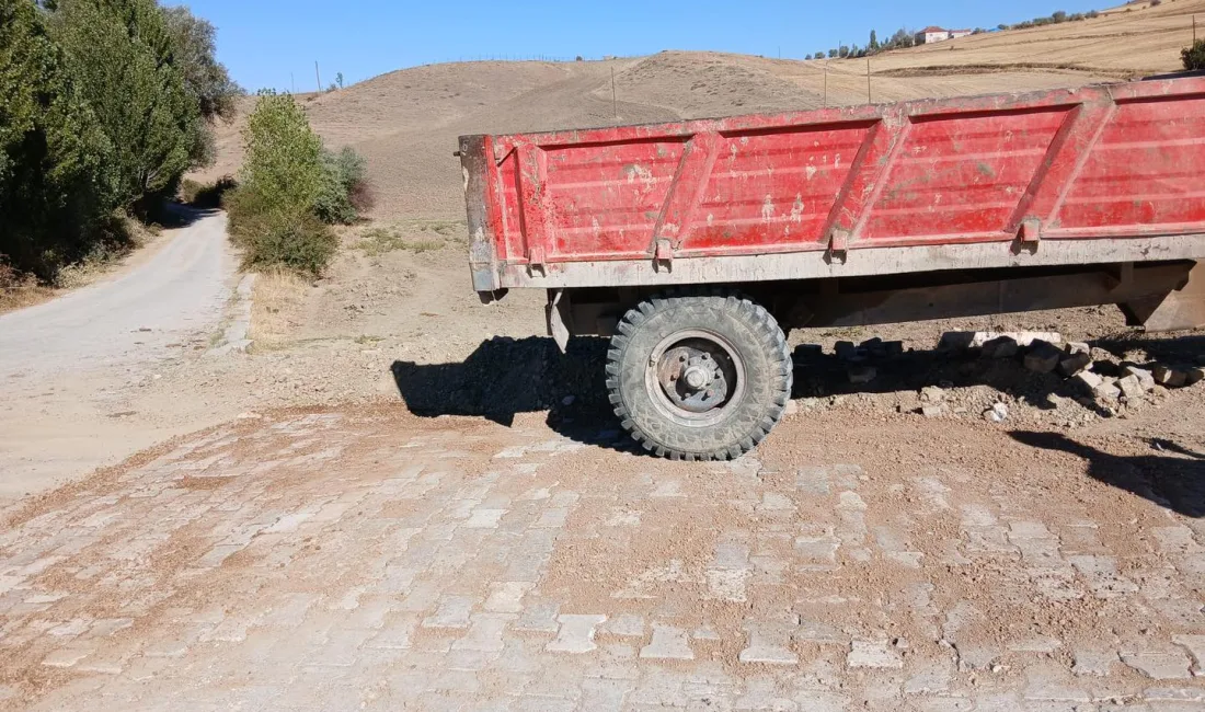 Saraykent Belediyesi, ilçe genelindeki bozulan yolları onarmak için yoğun bir