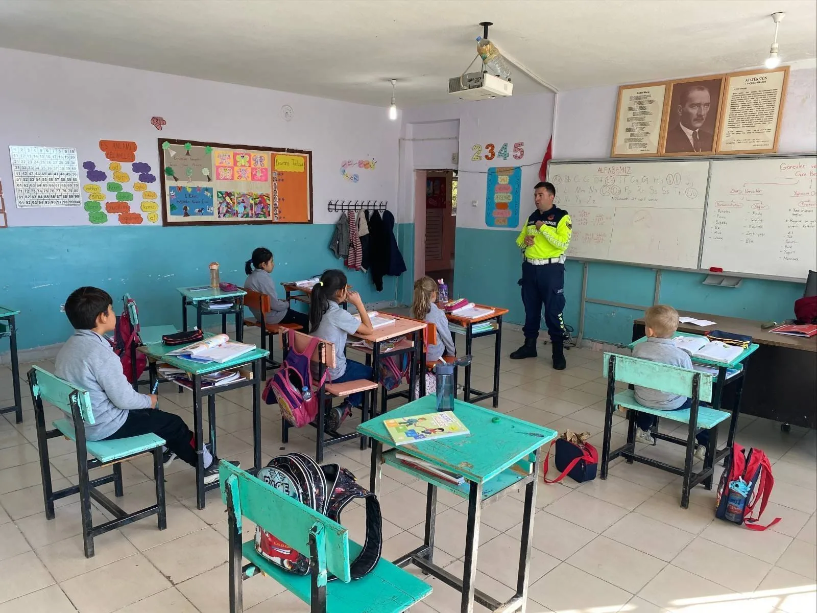 Şefaatli İlçe Jandarma Komutanlığı Trafik Timleri, ilkokul öğrencilerine yönelik trafik