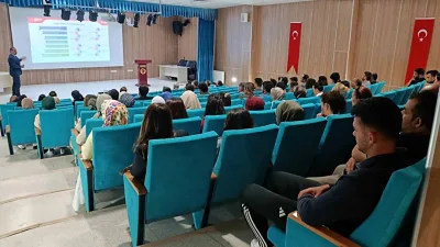 Yozgat’ın Çekerek ilçesinde, öğretmenlerin ‘Türkiye Yüzyılı Maarif Modeli’ne tam adaptasyonunu